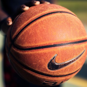 电竞投注平台-王者归来！Doinb回归赛场首秀状态爆棚，塞尔维亚观众沸腾助威，王者归来！Doinb回归首秀状态火热引爆塞尔维亚赛场