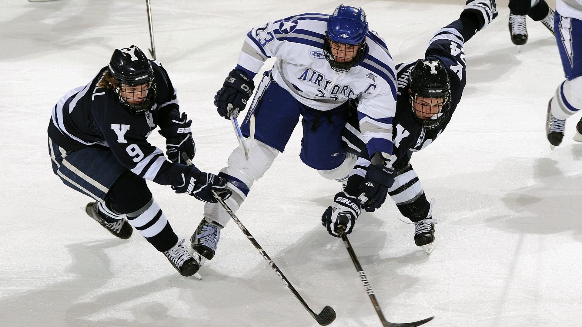 在绝望走廊失声的穆古鲁扎，如何映照勇士的涅槃之路？从无声走廊到涅槃赛场，穆古鲁扎失声时刻映照的勇士重生之路